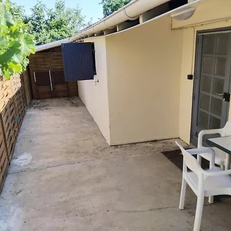Lejlighed Petite Maison Au Calme Gargenville